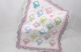 pieced basket doll quilt