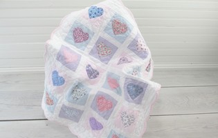 Appliqued Heart Quilt