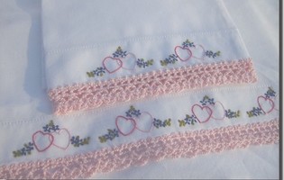 Doll Sheet Set Embroidered Hearts