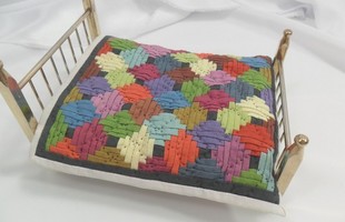 Dollhouse Miniature Quilt Courthouse Steps