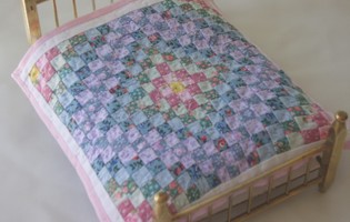 Dollhouse Miniature Quilt Trip Around World